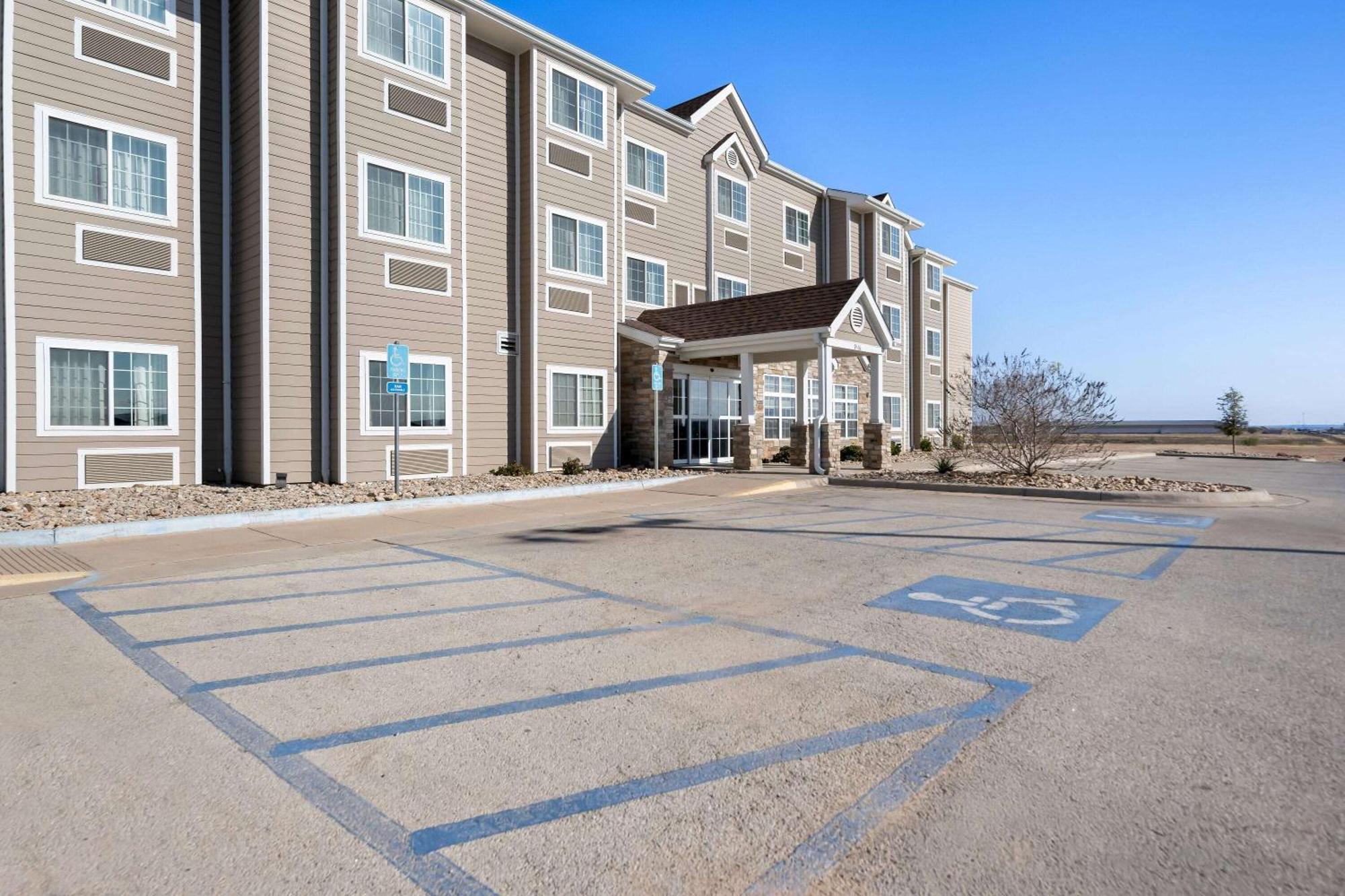 Microtel Inn & Suites By Wyndham Sweetwater Exterior photo